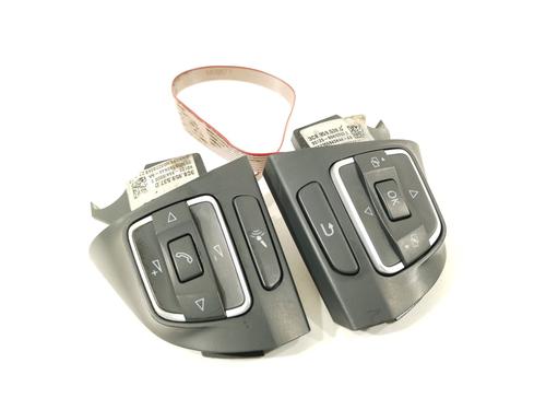 Used Steering wheel controls VW GOLF VI (5K1) [2008-2014]  18729761