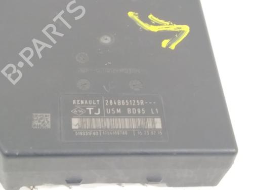Fuse box RENAULT MEGANE CC (EZ0/1_)  | BP22177892E1 