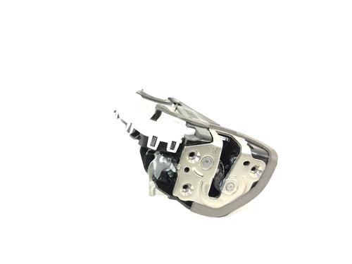 rear-right-lock-toyota-yaris-cross-mxp_-2020-31854823 main image