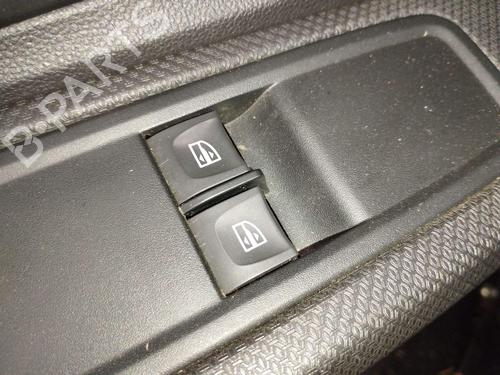 Left front window switch DACIA SANDERO III 1.0 TCe 90 | BP38968879I27 - Image 2