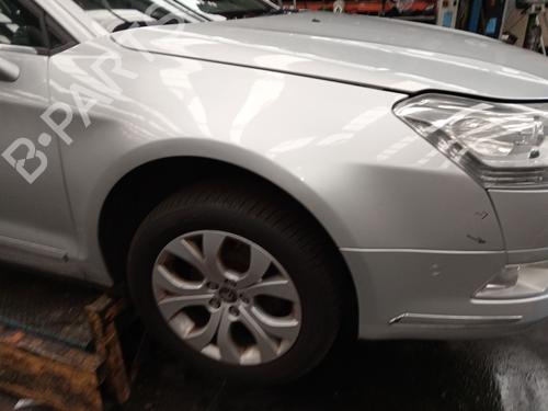 Used Right front fenders Right front fenders CITROËN C5 III (RD_) 2.0 HDi (RDRHD8, RDRHDJ, RDRHR8, RDRHRJ) (136 hp) 33431535 33431535