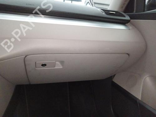 glove-box-vw-passat-b6-variant-3c5-2005-2006-2007-2008-2009-2010-2011-36800775 main image