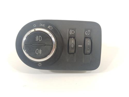 Used Headlight switch OPEL CORSA D (S07) 1.3 CDTI (L08, L68) (75 hp) 27202913