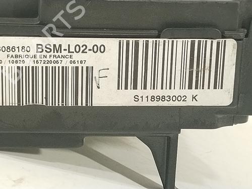 Fuse box PEUGEOT 407 (6D_) 2.0 HDi 135 (6DRHRH, 6DRHRE, 6DRHRG, 6DRHRJ) | BP34448242E1 - Image 3