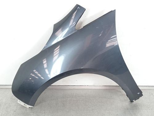 Guarda-lamas esquerdo MITSUBISHI GRANDIS (NA_W) 2.0 DI-D (NA8W) (140 hp) 32702732