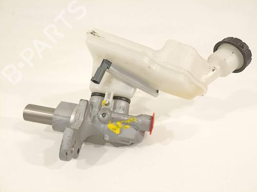 Used Brake master cylinder Brake master cylinder 17664404 17664404