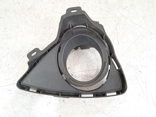 Used Grille Grille TOYOTA AURIS (_E18_) 1.4 D-4D (NDE180_, NDE180R) (90 hp) 35949478 35949478