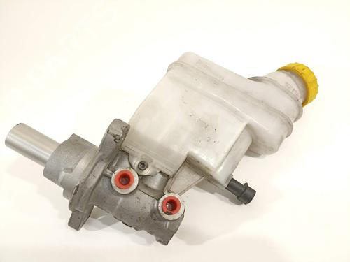 Used Brake master cylinder Brake master cylinder 18411581 18411581