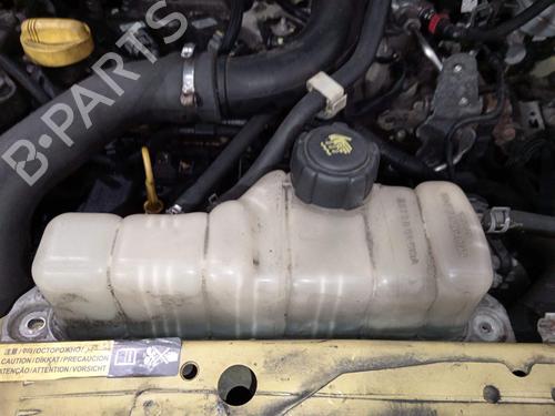 expansion-tank-nissan-juke-f15-2010-2011-2012-2013-2014-2015-2016-2017-2018-2019-38559801 main image