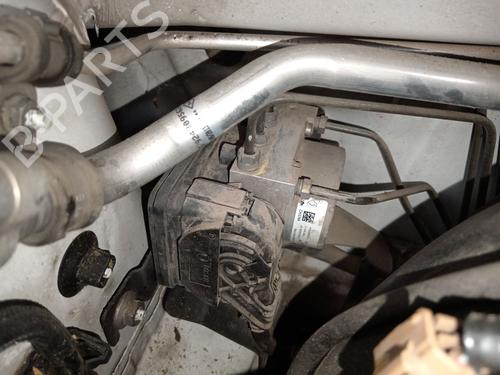Used ABS pump DACIA DOKKER Box Body/MPV 1.5 dCi 75 / Blue dCi 75 (FEJW, FEAH) (75 hp) 29807969