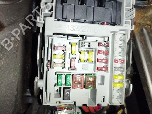 fuse-box-opel-insignia-a-g09-13222786-2008-2009-2010-2011-2012-2013-2014-2015-2016-2017-21495063 main image