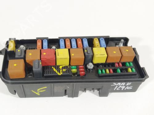 Used Fuse box SAAB 9-3 (YS3F, E79, D79, D75) 1.9 TiD (150 hp) 24666191