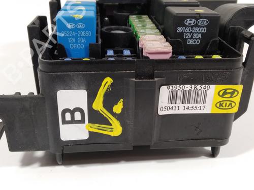 Fuse box HYUNDAI SONATA V (NF) 3.3 | BP29276613E1 