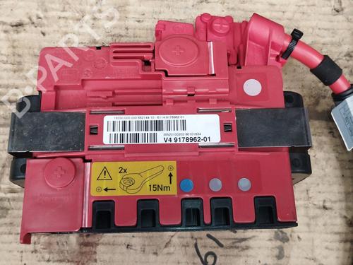 Used Fuse box Fuse box 37238734 37238734