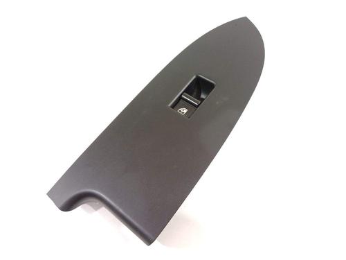 Used Right front window switch Right front window switch 22370660 22370660