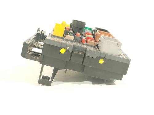 Fuse box CITROËN C5 III (RD_) 2.0 HDi (RDRHD8, RDRHDJ, RDRHR8, RDRHRJ) | BP34439243E1 - Image 3