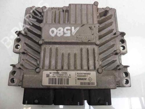 Used Engine control unit (ECU) Engine control unit (ECU) RENAULT MEGANE II (BM0/1_, CM0/1_) [2001-2012] 3353810 3353810