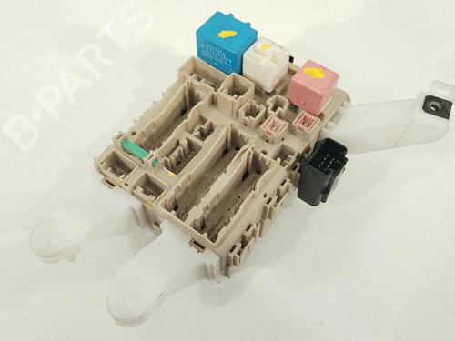 Used Fuse box Fuse box 38050962 38050962