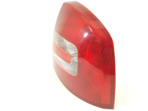 Right taillight SKODA OCTAVIA II (1Z3) 2.0 TDI 16V | BP26690122C35 