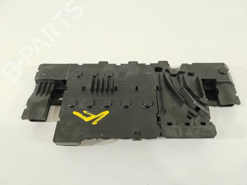 Fuse box LAND ROVER RANGE ROVER SPORT II (L494) 3.0 TDV6 4x4 | BP26552940E1