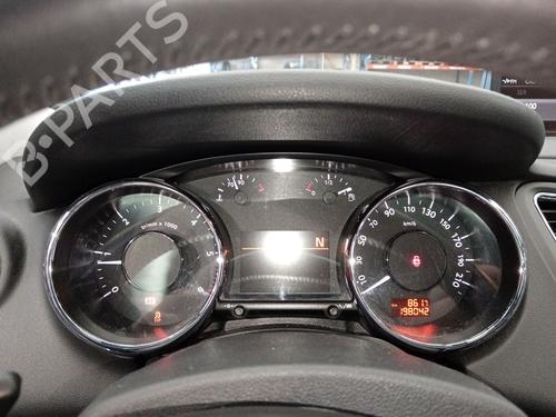 Used Instrument cluster PEUGEOT 5008 (0U_, 0E_) 1.6 HDi (112 hp) 29993054