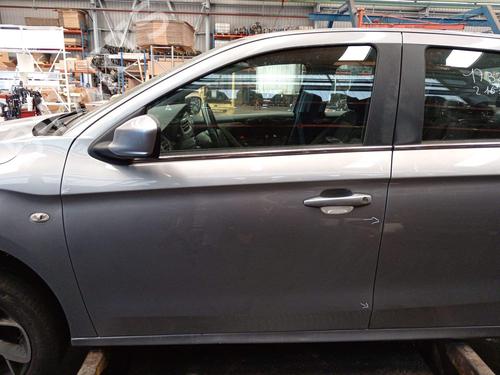 Used Left front door Left front door 39239576 39239576