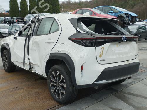 Left front driveshaft TOYOTA YARIS (_P21_, _PA1_, _PH1_) 1.5 (MXPA11) | BP32439880M38 