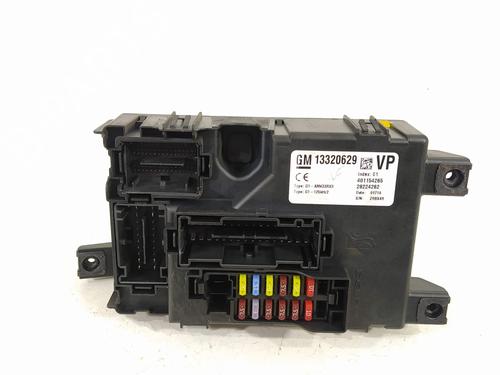 Used Fuse box Fuse box 11924245 11924245