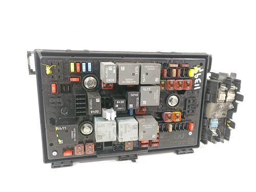 Used Fuse box Fuse box 16549668 16549668