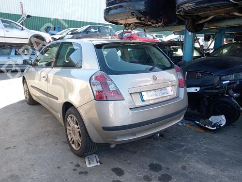 Brugte FIAT STILO (192_) 1.6 16V (192_XB1A) (103 hp) 4482907