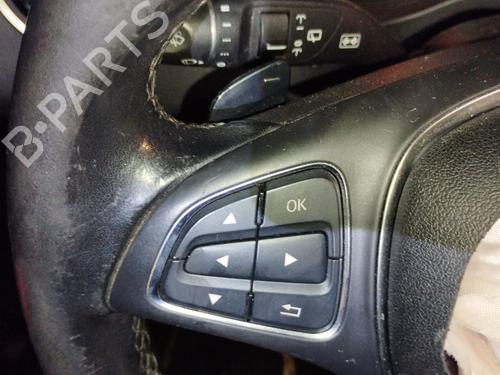 Used Steering wheel controls MERCEDES-BENZ GLA-CLASS (X156) GLA 200 CDI / d (156.908) (136 hp) 33117562