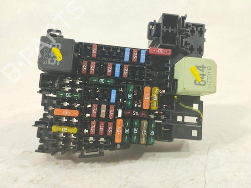 Used Fuse box Fuse box 38735431 38735431