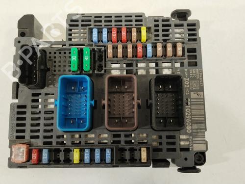 fuse-box-citroen-c4-ii-nc_-2009-33293018 main image