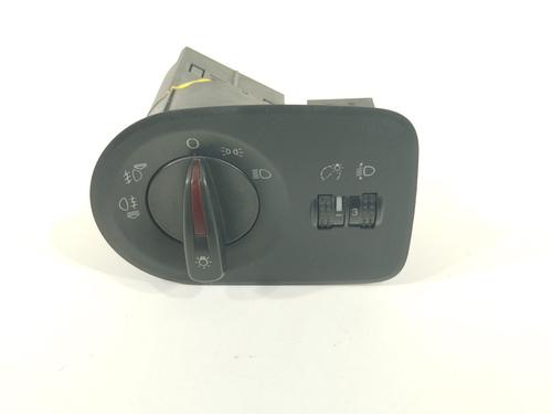 Used Headlight switch SEAT IBIZA IV (6J5, 6P1) 1.9 TDI (105 hp) 26741047