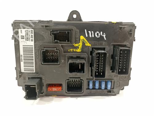 Used Fuse box PEUGEOT 407 (6D_) [2004-2011]  15896612