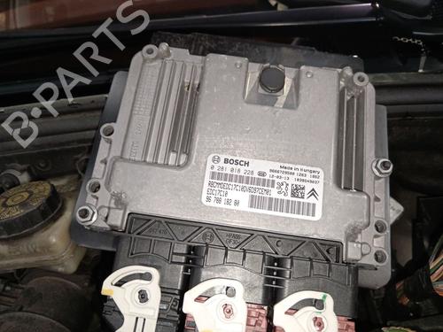 Used Engine control unit (ECU) Engine control unit (ECU) PEUGEOT 308 SW I (4E_, 4H_) 1.6 HDi (112 hp) 36390198 36390198