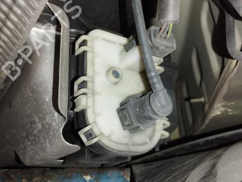 AdBlue-tank AdBlue-tank PEUGEOT 3008 I MPV (0U_) 1.6 VTi (120 hp) 37152761 37152761
