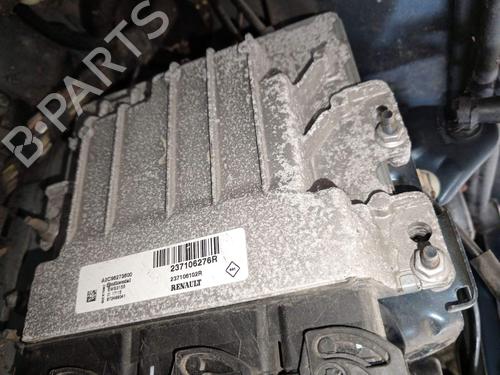 engine-control-unit-ecu-dacia-duster-hm_-2017-39931399 main image