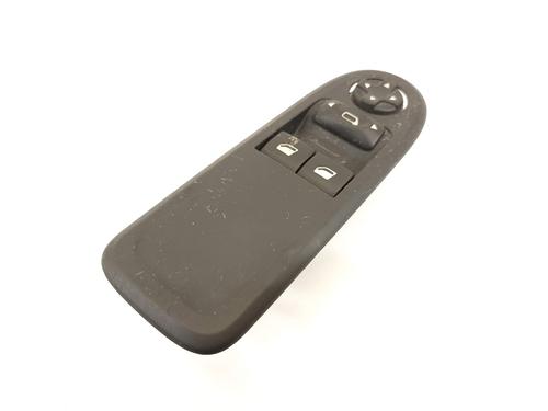 Used Left front window switch Left front window switch 15671423 15671423