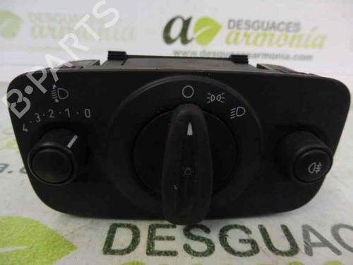 Used Headlight switch FORD FIESTA VI (CB1, CCN) [2008-2017]  1846425