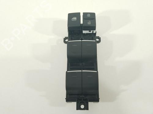 Used Left front window switch TOYOTA COROLLA Estate (_E21_) [2019-2025]  18844442