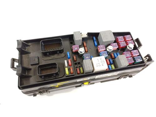 Used Fuse box Fuse box 22196426 22196426