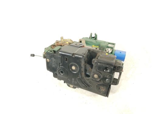 front-left-lock-seat-ibiza-iii-6l1-2002-2003-2004-2005-2006-2007-2008-2009-30910914 main image