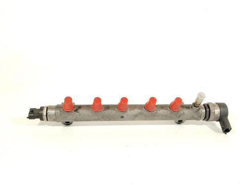 Used Injection rail Injection rail 33204663 33204663