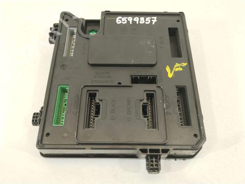 fuse-box-renault-megane-iii-hatchback-bz01_-b3_-2008-32316470 main image