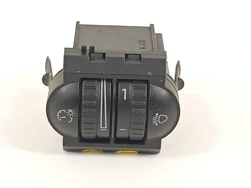 Used Headlight switch Headlight switch 14931967 14931967