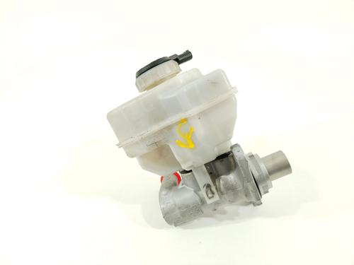 Used Brake master cylinder LAND ROVER RANGE ROVER SPORT II (L494) 3.0 TDV6 4x4 (258 hp) 26552789