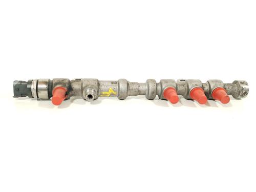 Used Injection rail Injection rail 32232668 32232668