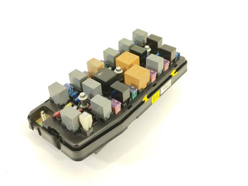 Used Fuse box Fuse box OPEL ANTARA A (L07) 2.0 CDTI 4x4 (150 hp) 11138046 11138046