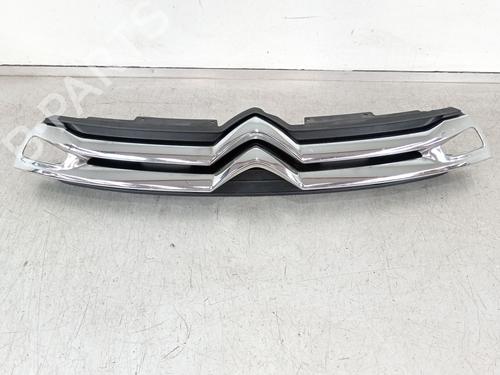 Used Grille Grille 37175364 37175364